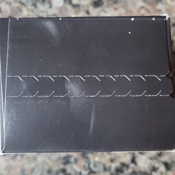 No Bleach London Vivid RED Hair Dye V66 NIB permanent vegan dye blends grays - Picture 7 of 8